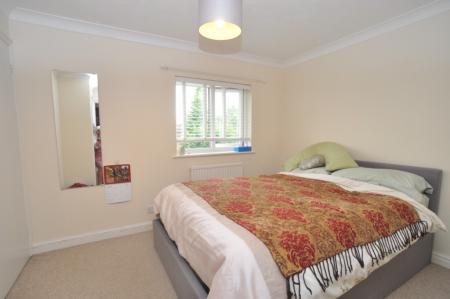 3 bedroom Terraced House to let in Mowbray Gardens, Hitchin, SG4