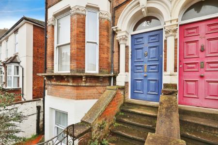 1 bedroom Flat for sale in Walsworth Road, Hitchin
