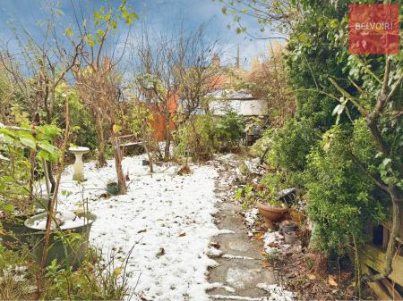 3 bedroom Semi-detached house for sale in Maytree Avenue, HU8, Hull, HU8