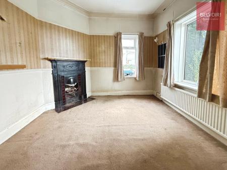 3 bedroom Semi-detached house for sale in Maytree Avenue, HU8, Hull, HU8