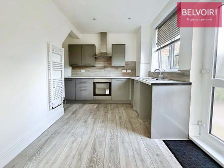 3 bedroom Semi-detached house to let in Cradley Road, Hull, HU5