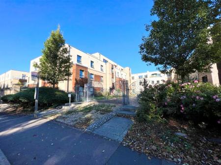 Park Square, Brookside, Huntingdon, PE29