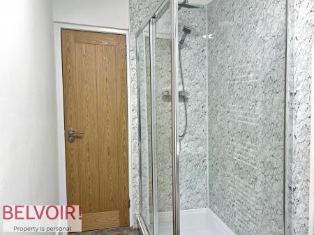 2 bedroom Flat to let in Reay Street, Crown, Inverness, IV2