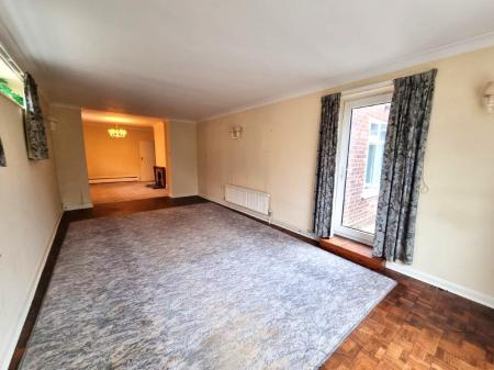 3 bedroom Bungalow for sale in Foxhall Road, Ipswich, IP4