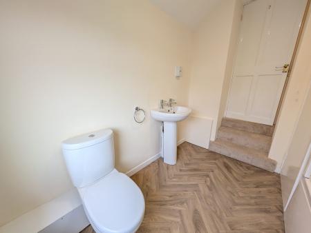 2 bedroom Terraced House to let in Midland Road, Raunds, NN9