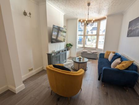 3 bedroom Terraced House to let in Field Street, Kettering, NN16