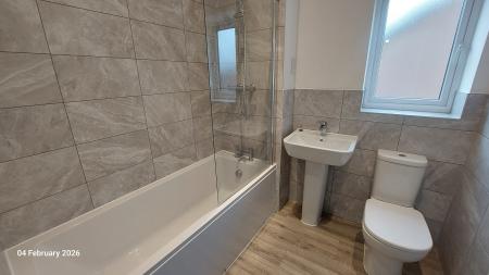 3 bedroom Terraced House to let in Honey Bee Lane, King's Lynn, PE30