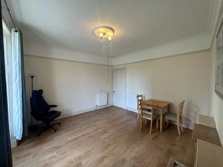 1 bedroom Flat to let in Dunnikier Road, Kirkcaldy, KY1