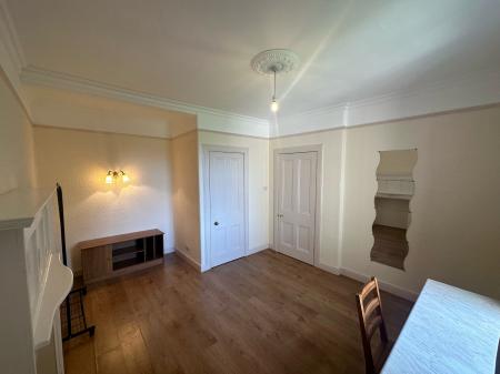1 bedroom Flat to let in Dunnikier Road, Kirkcaldy, KY1