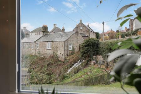 1 bedroom Flat for sale in North Overgate, Kinghorn, KY3