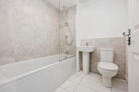 2 bedroom Flat for sale in Rosslyn Crescent, Kirkcaldy, KY1