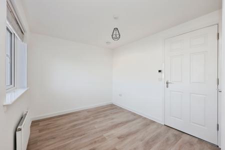 2 bedroom Flat for sale in Rosslyn Crescent, Kirkcaldy, KY1