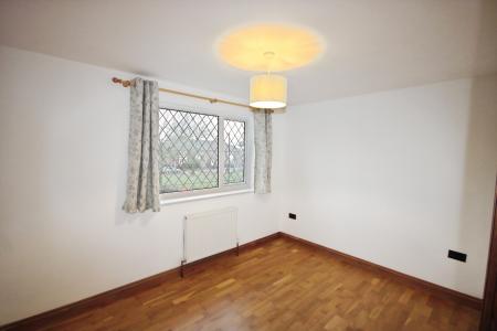 2 bedroom Semi-detached house to let in Waveney Grove, York, YO30