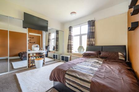 4 bedroom Semi-detached house for sale in High Street, Leeds, LS27