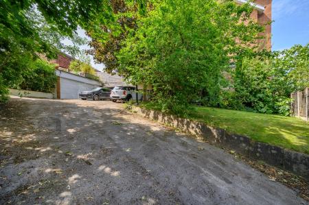 4 bedroom Semi-detached house for sale in High Street, Leeds, LS27