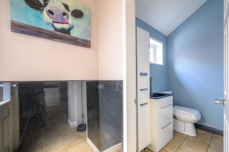 4 bedroom Semi-detached house for sale in High Street, Leeds, LS27