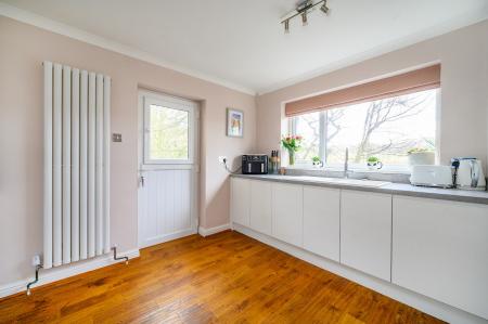 5 bedroom Detached house for sale in Burns Court, Birstall, WF17