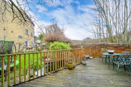 5 bedroom Detached house for sale in Burns Court, Birstall, WF17