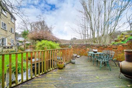 5 bedroom Detached house for sale in Burns Court, Birstall, WF17