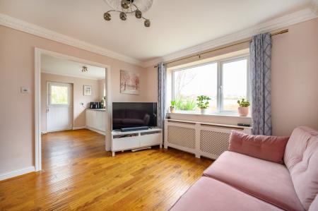 5 bedroom Detached house for sale in Burns Court, Birstall, WF17