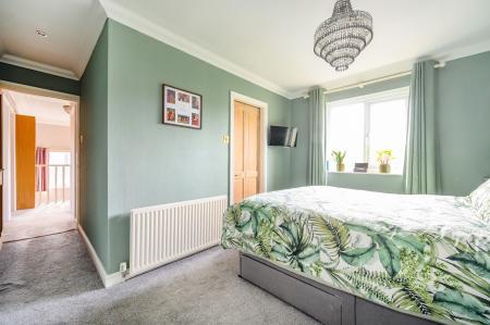 5 bedroom Detached house for sale in Burns Court, Birstall, WF17