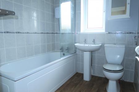 1 bedroom Town house to let in Siskin Court, Morley, LS27