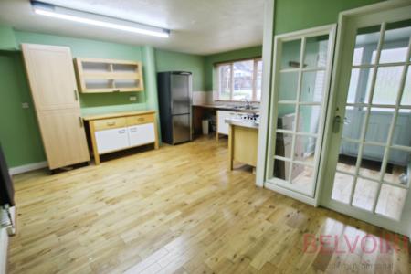 3 bedroom Semi-detached house for sale in Rooms Fold, Leeds, LS27