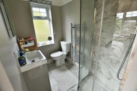 4 bedroom Detached house for sale in Station Road, Trevor, Llangollen, LL20