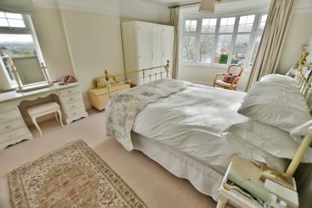 4 bedroom Detached house for sale in Station Road, Trevor, Llangollen, LL20