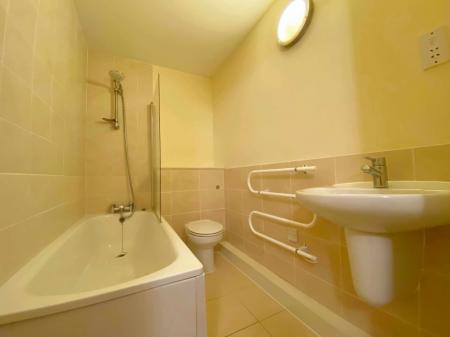 2 bedroom Flat for sale in Rutland St, City Centre, Leicester, LE1