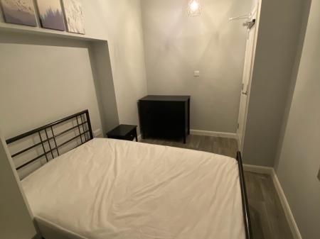 6 bedroom Semi-detached house to let in Duncan Road, Aylestone, Leicester, LE2