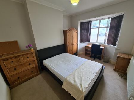 4 bedroom Terraced House to let in Welford Road, Clarendon Park, Leicester, LE2