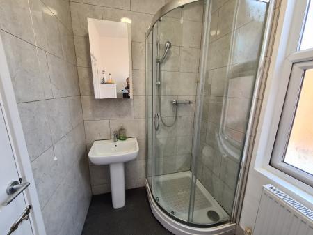 4 bedroom Terraced House to let in Welford Road, Clarendon Park, Leicester, LE2