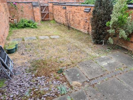 4 bedroom Terraced House to let in Welford Road, Clarendon Park, Leicester, LE2