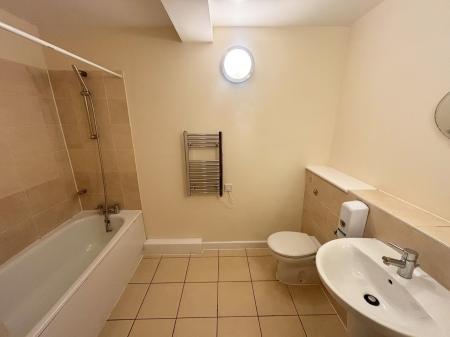 2 bedroom Flat to let in Rutland Street, City Centre, Leicester, LE1