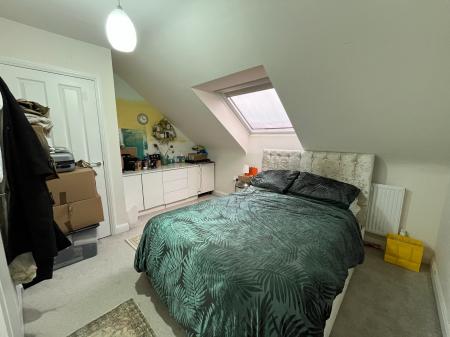 4 bedroom Semi-detached house for sale in Gregory Way, Wigston, LE18