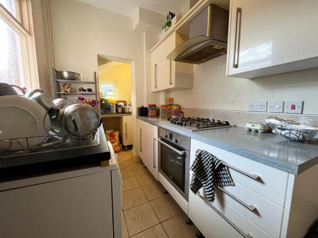 1 bedroom Flat to let in Cecilia Road, Clarendon Park, Leicester, LE2