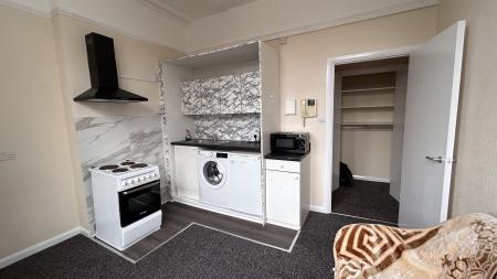 1 bedroom Flat to let in London Road, Stoneygate, Leicester, LE2