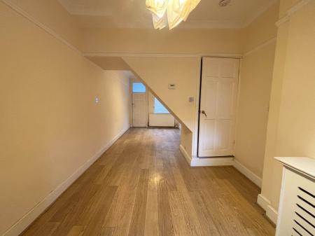 2 bedroom Terraced House to let in Lansdowne Road, Aylestone, Leicester, LE2