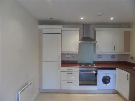 2 bedroom Flat to let in Olsen Rise, Bunkers Hill, Lincoln, LN2
