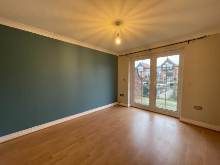 4 bedroom Terraced House to let in Bridge Walk, Burton Waters, Lincoln, LN1