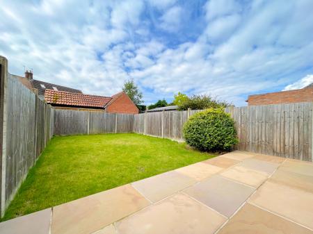 3 bedroom Semi-detached house to let in Lincoln Avenue, Lincoln, LN6
