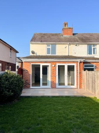 3 bedroom Semi-detached house to let in Lincoln Avenue, Lincoln, LN6