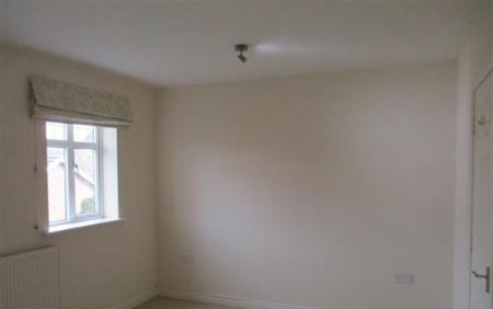 3 bedroom Town house to let in Byland Close, Lincoln, LN2