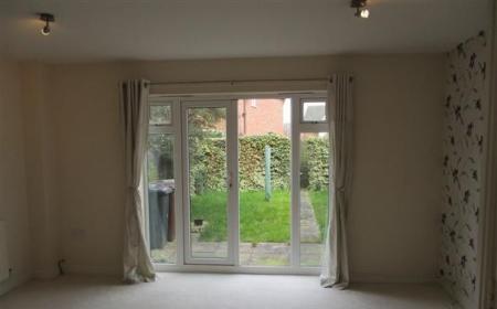3 bedroom Town house to let in Byland Close, Lincoln, LN2