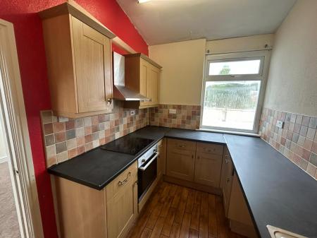 2 bedroom Flat to let in Silverton Way, Wednesfield, Wolverhampton, WV11