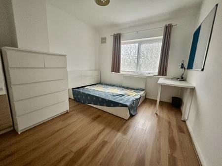 3 bedroom Semi-detached house to let in Welbeck Avenue, Wolverhampton, WV10