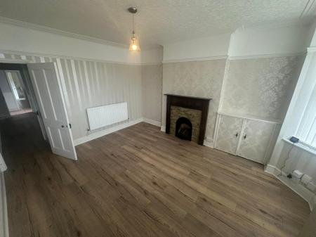 3 bedroom Terraced House to let in Station Street, Darlaston, WS10