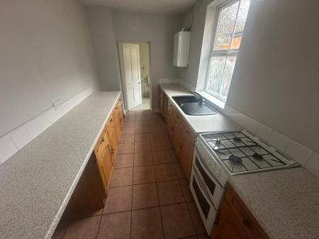 3 bedroom Terraced House to let in Station Street, Darlaston, WS10