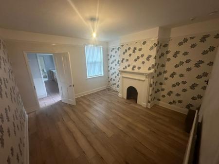 3 bedroom Terraced House to let in Station Street, Darlaston, WS10